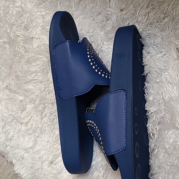 Lucky Brand Sandal, Peace Sign casual slide. Brand new. - Picture 6 of 11